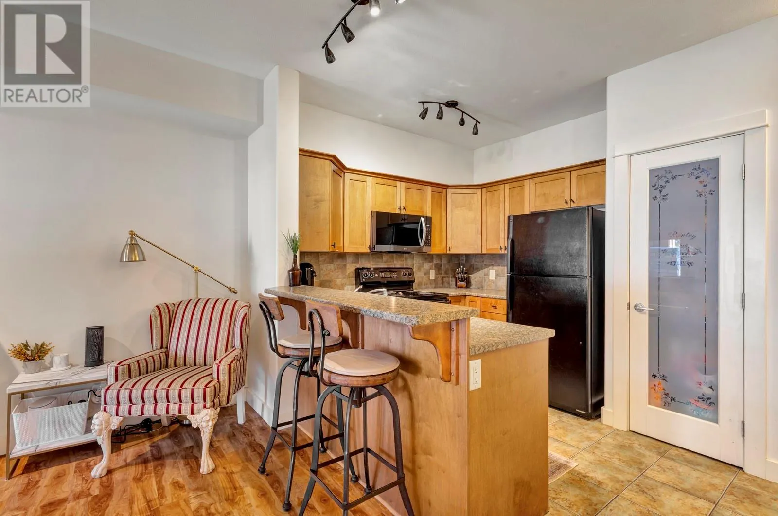 2551 Shoreline Drive Unit# 113