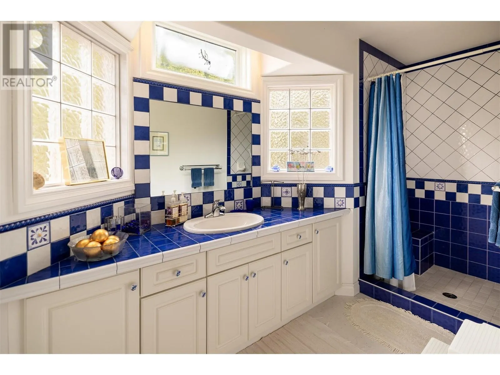 8809 Okanagan Landing Road