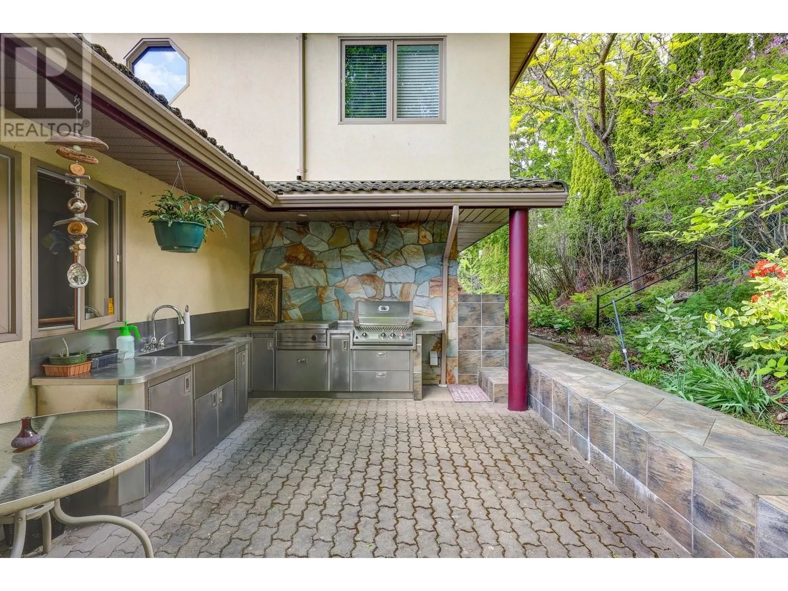8809 Okanagan Landing Road