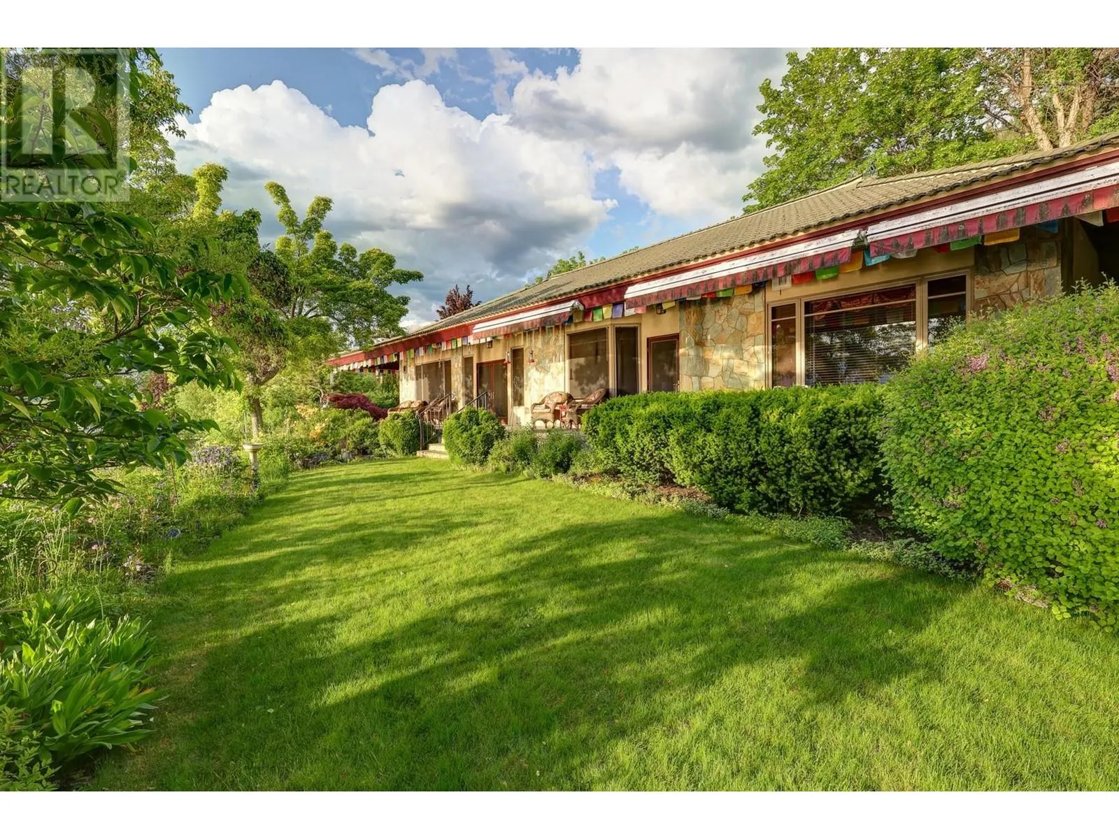 8809 Okanagan Landing Road