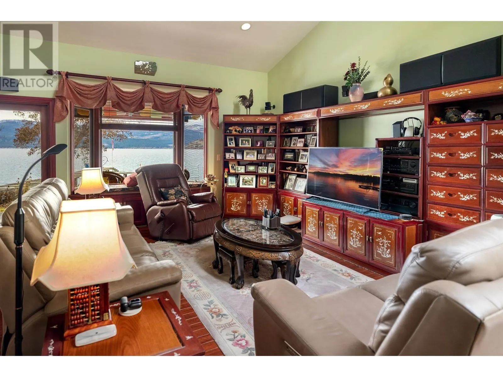 8809 Okanagan Landing Road
