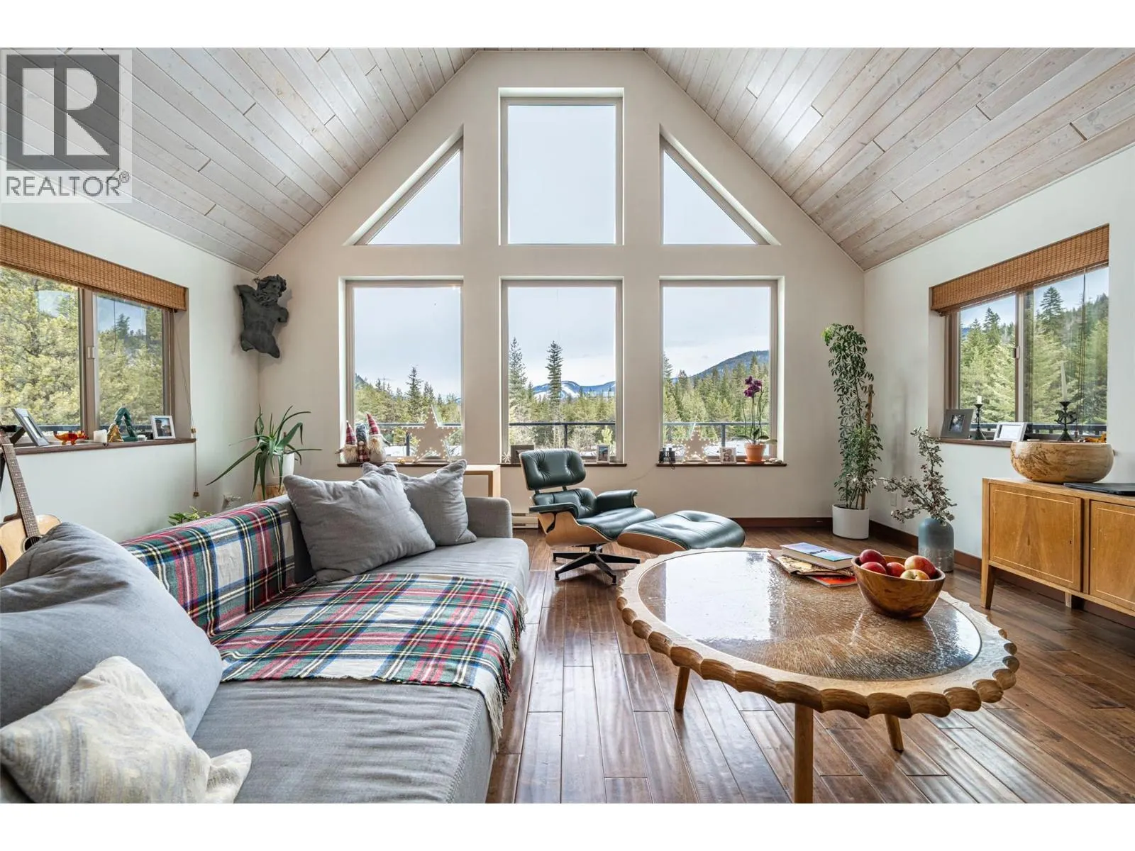 1433 Sugar Lake Road