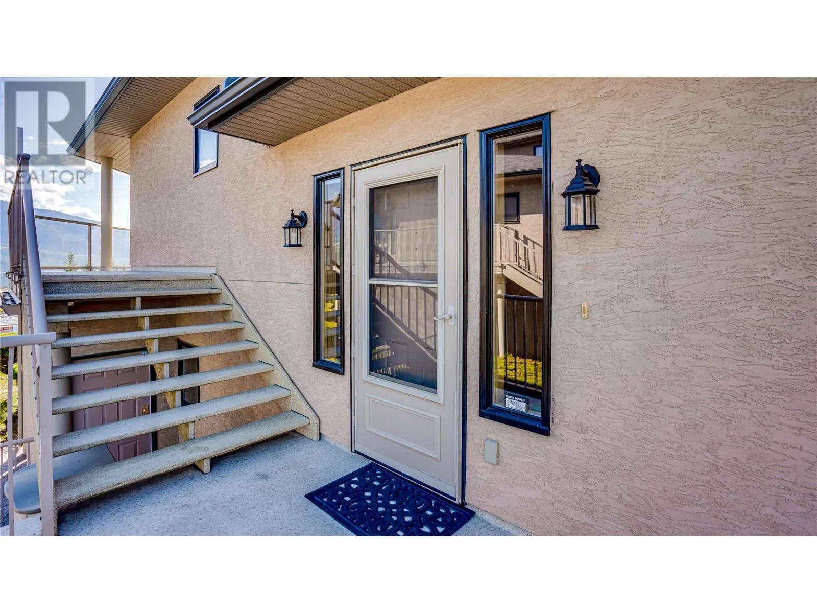 3473 Lakeview Place Unit# 203