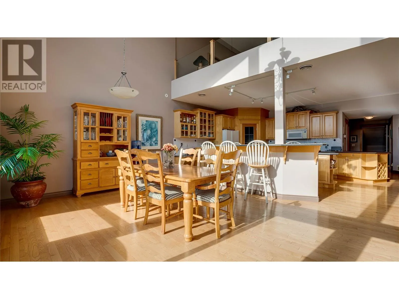 3473 Lakeview Place Unit# 203