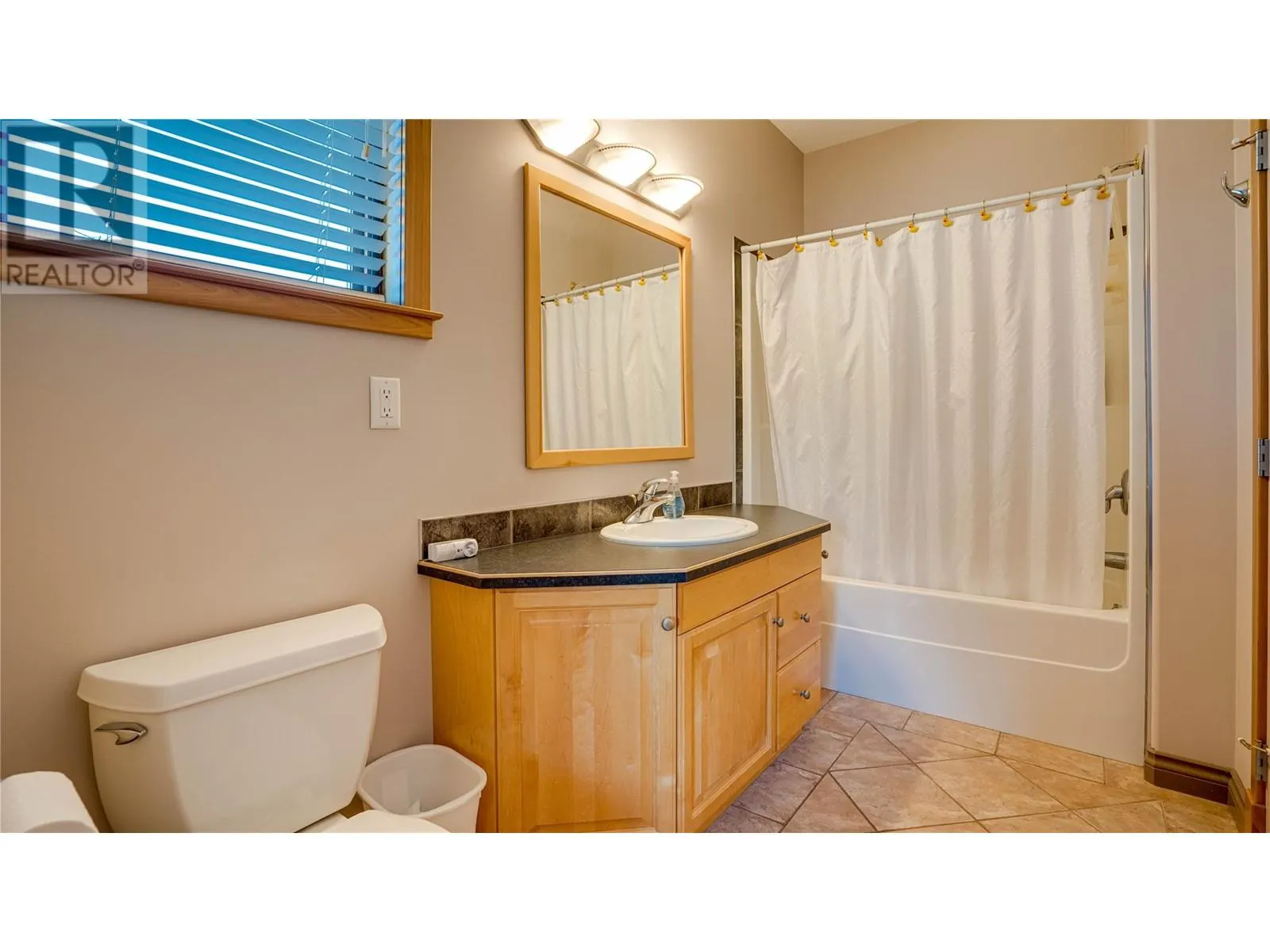 3473 Lakeview Place Unit# 203