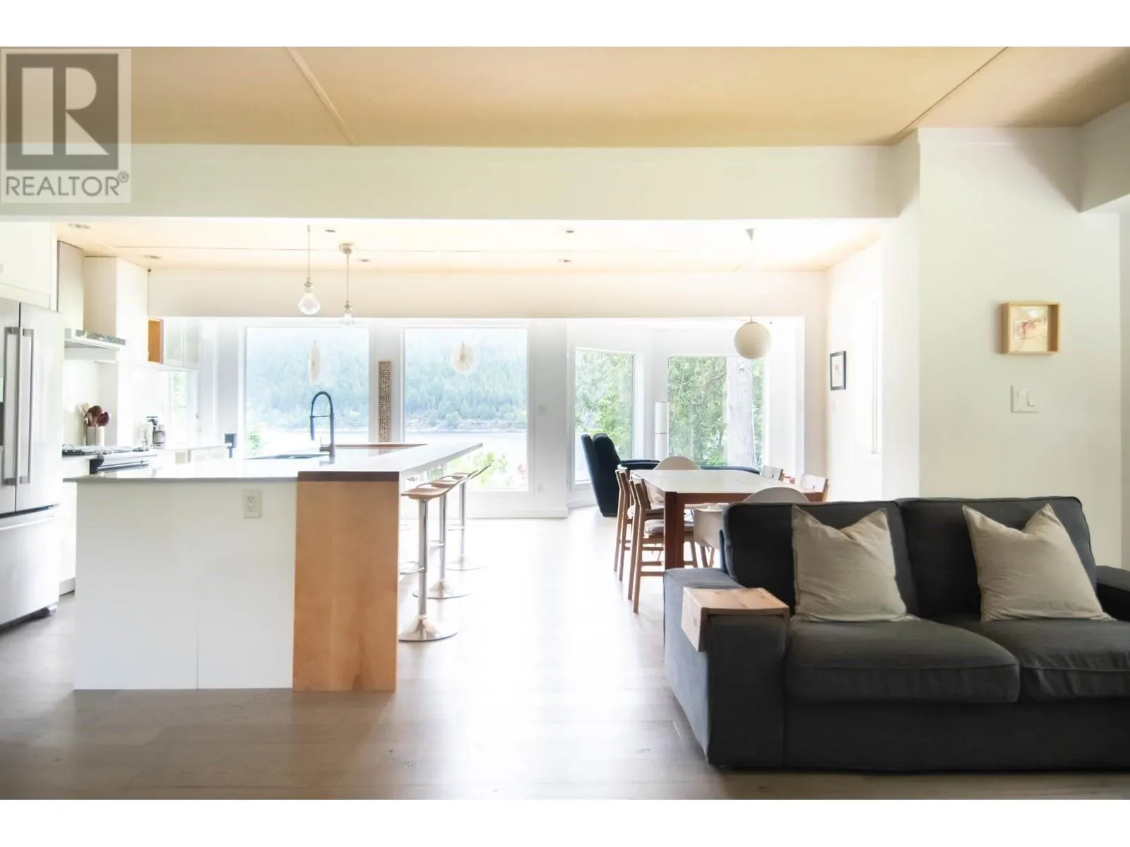 4161 HEROUX Road
