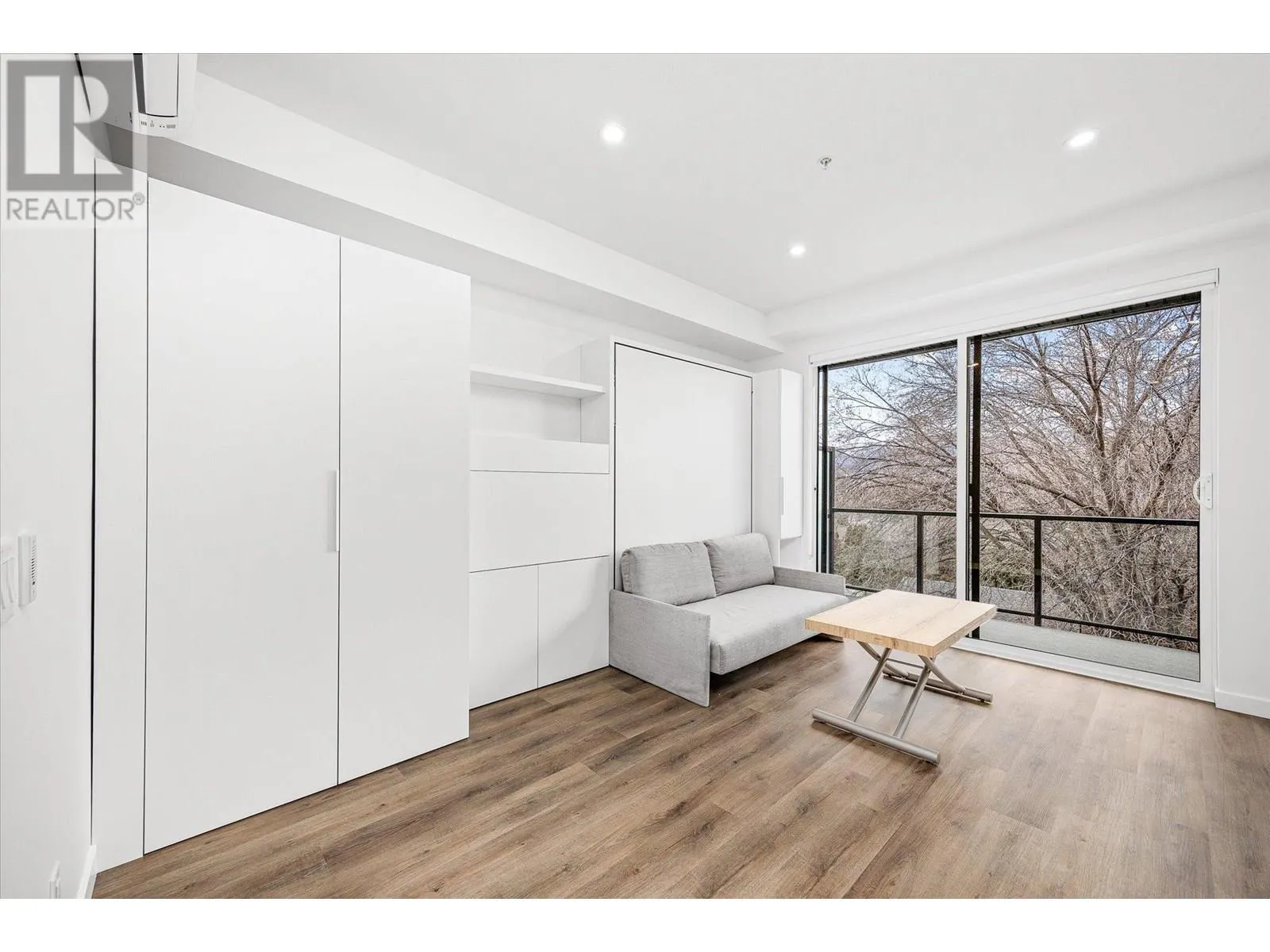 1274 Devonshire Avenue Unit# 307 Lot# 32