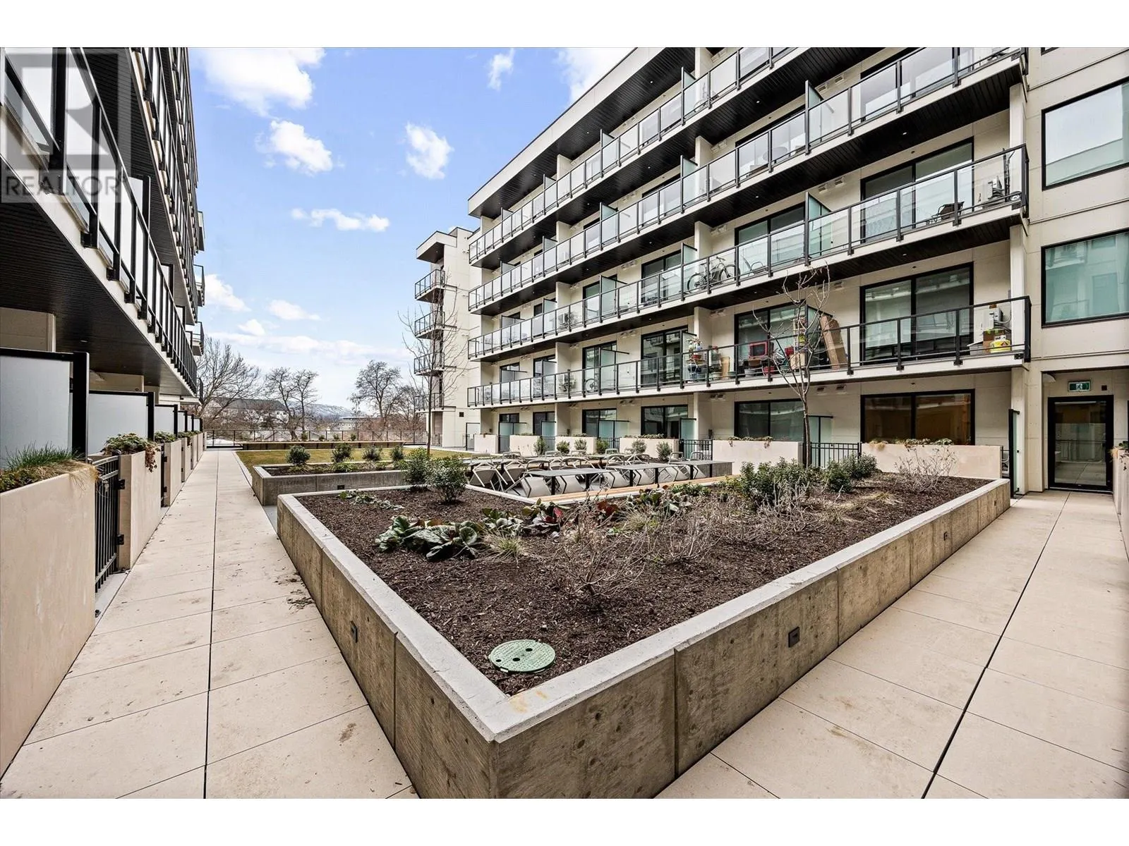 1274 Devonshire Avenue Unit# 307 Lot# 32