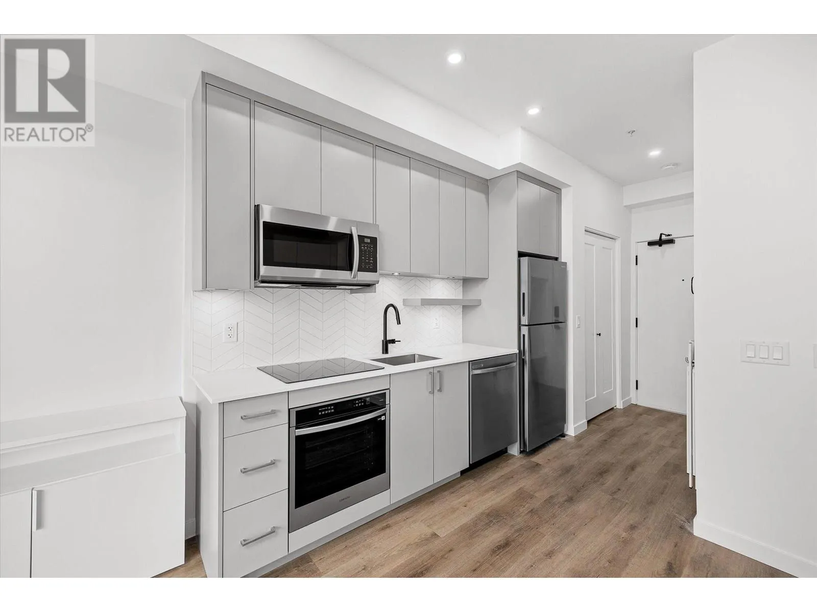 1274 Devonshire Avenue Unit# 307 Lot# 32