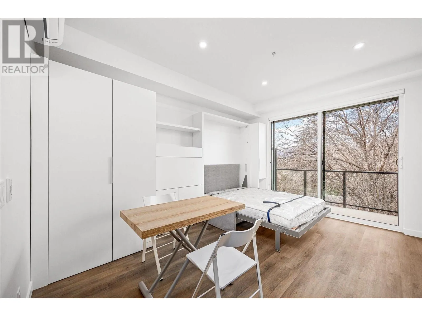 1274 Devonshire Avenue Unit# 307 Lot# 32