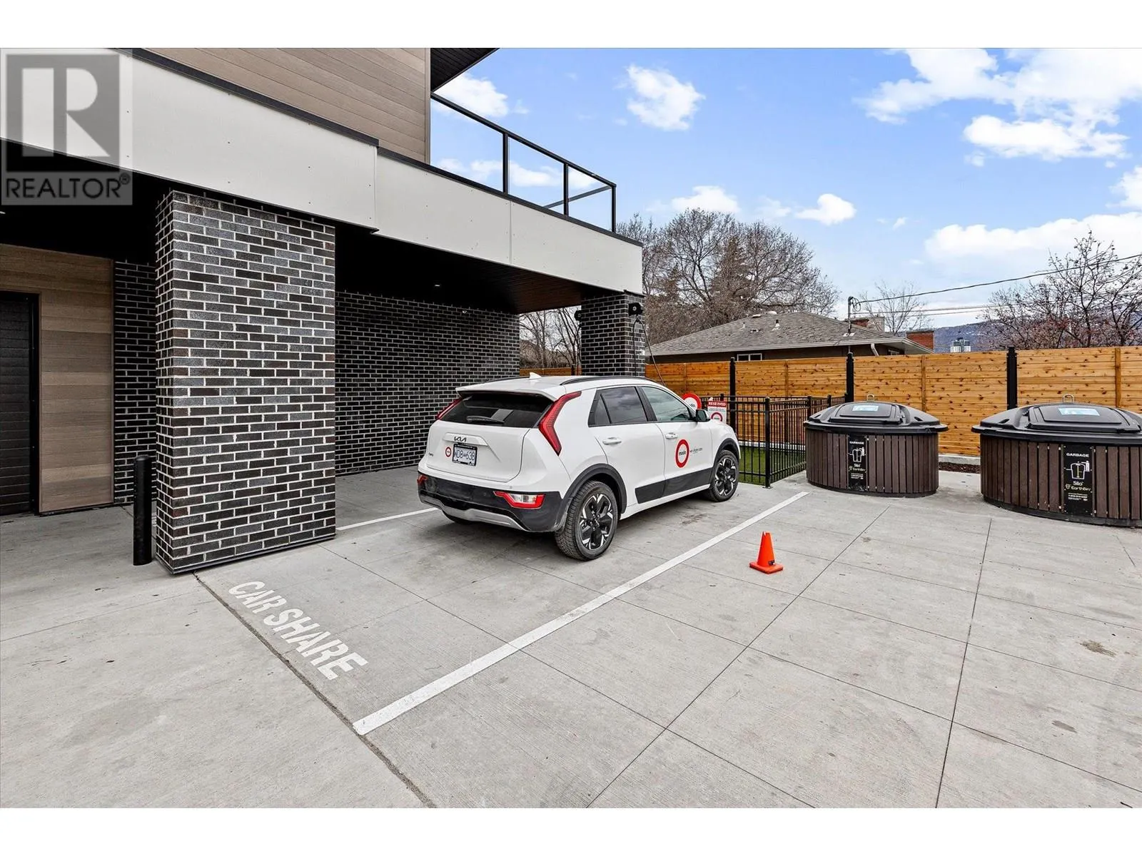 1274 Devonshire Avenue Unit# 307 Lot# 32