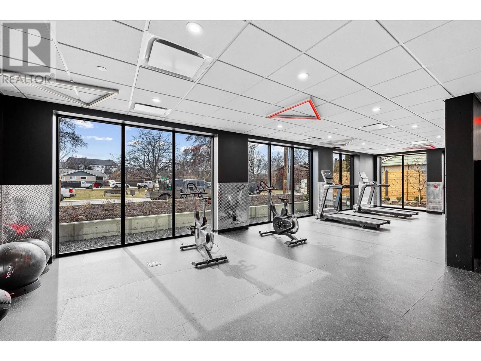 1274 Devonshire Avenue Unit# 307 Lot# 32