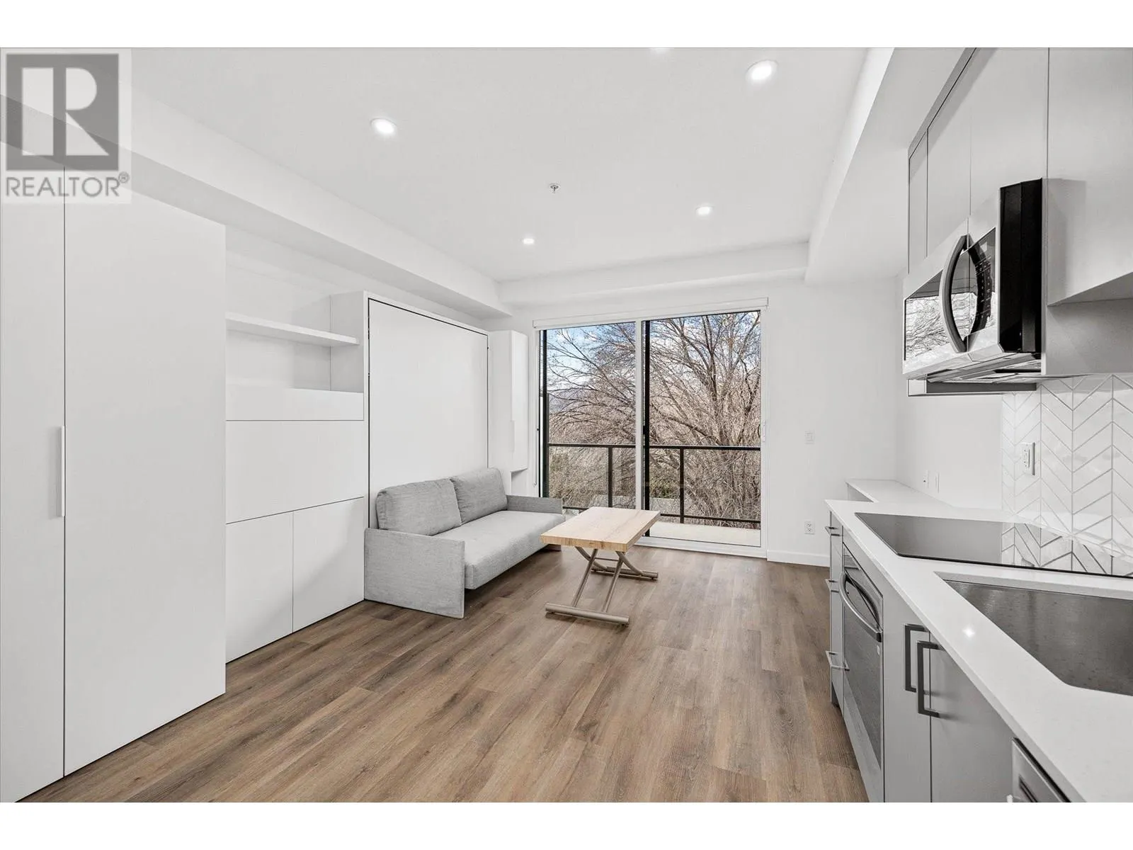 1274 Devonshire Avenue Unit# 307 Lot# 32