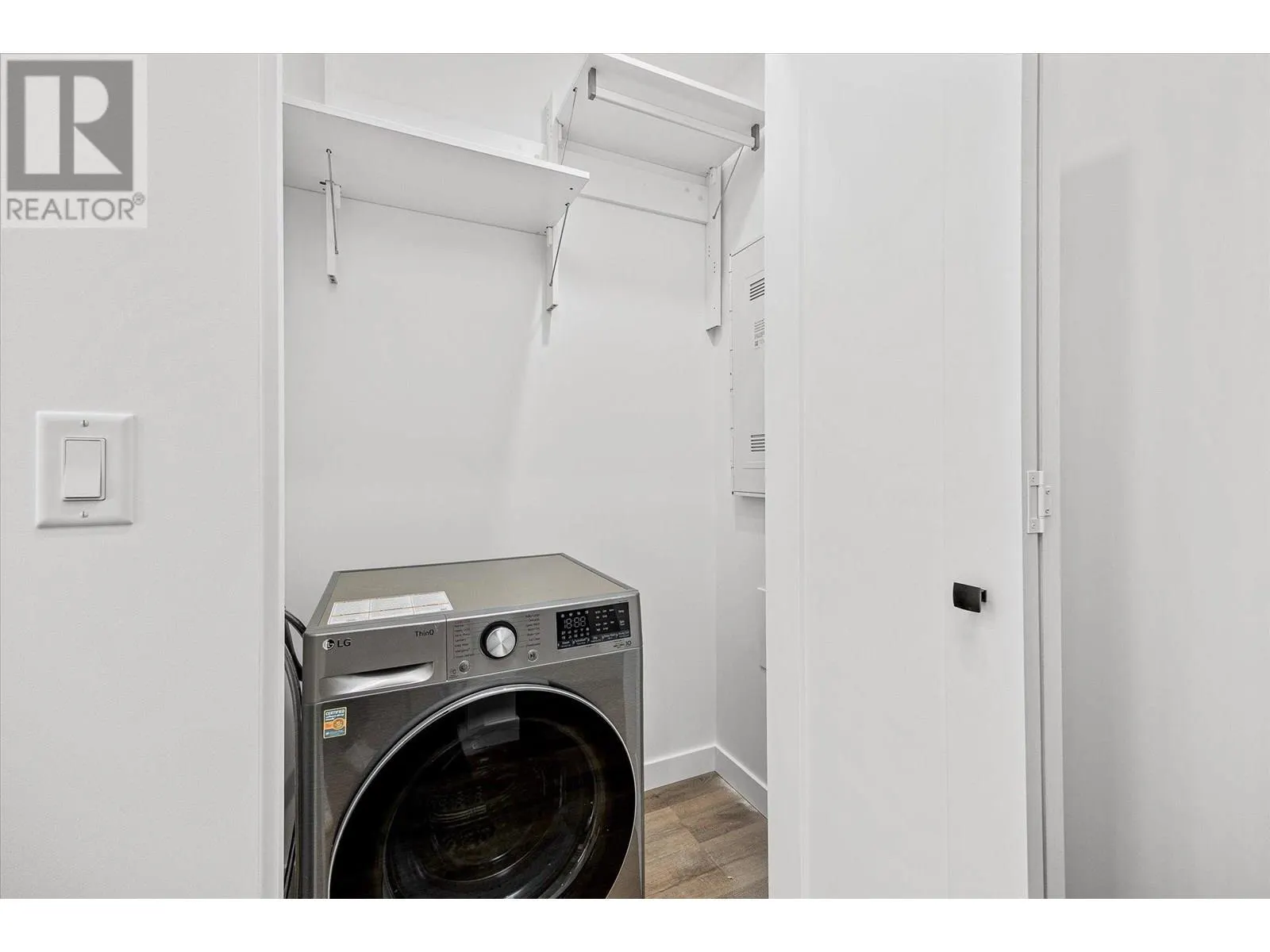 1274 Devonshire Avenue Unit# 307 Lot# 32