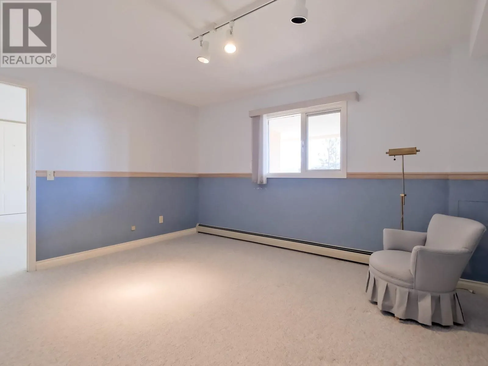 4450 Ponderosa Drive Unit# 105