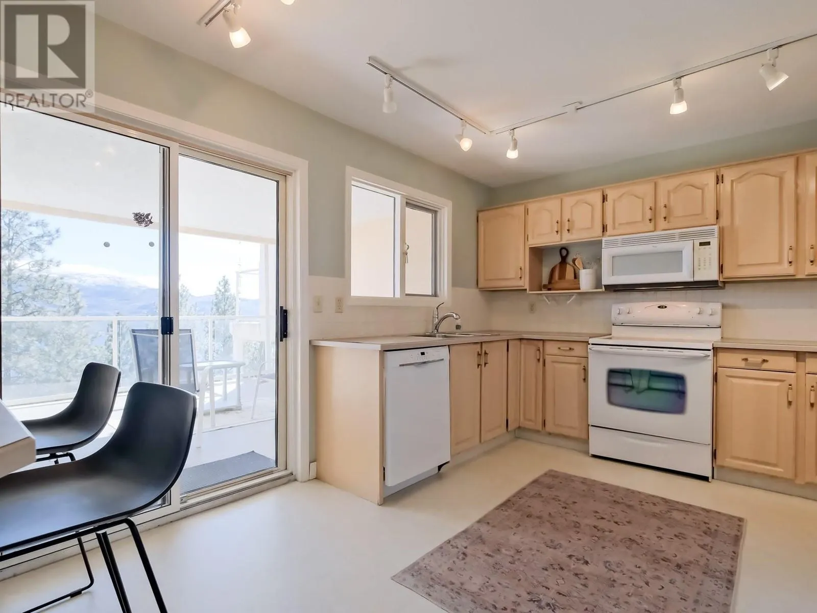 4450 Ponderosa Drive Unit# 105