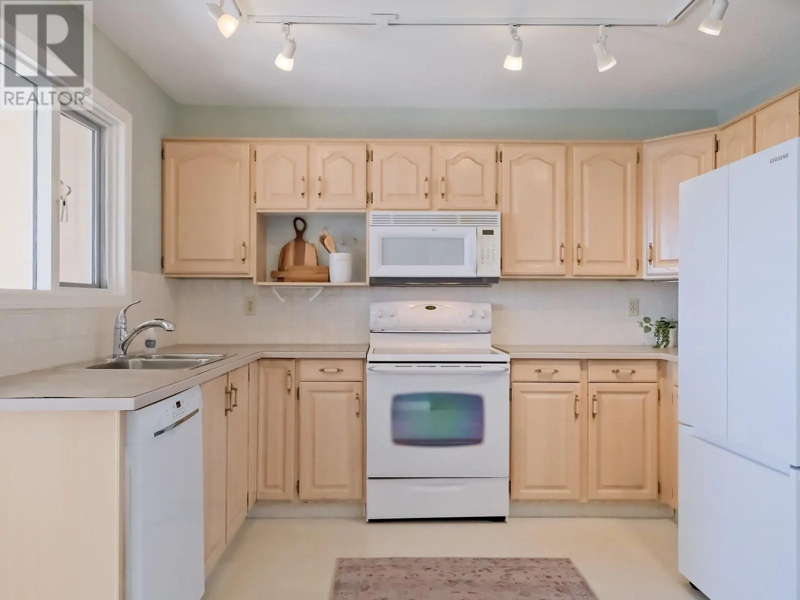 4450 Ponderosa Drive Unit# 105