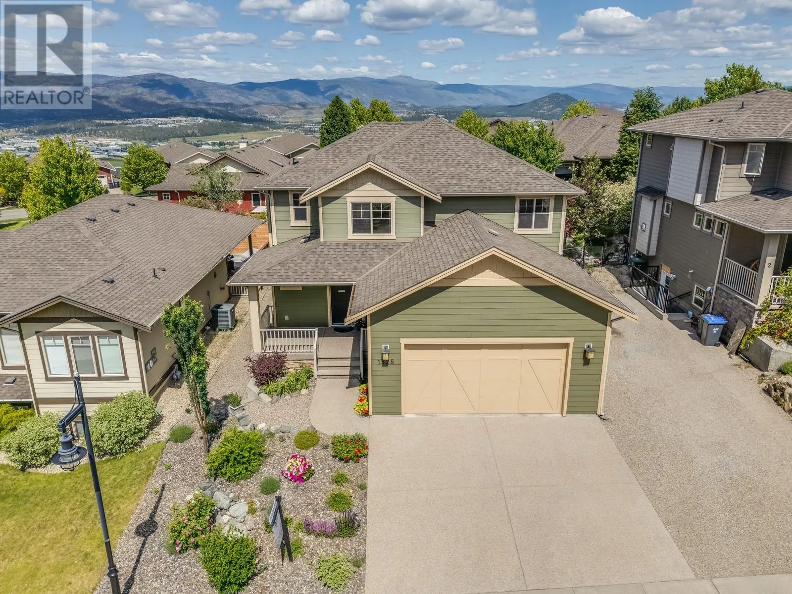 1828 Split Rail Place