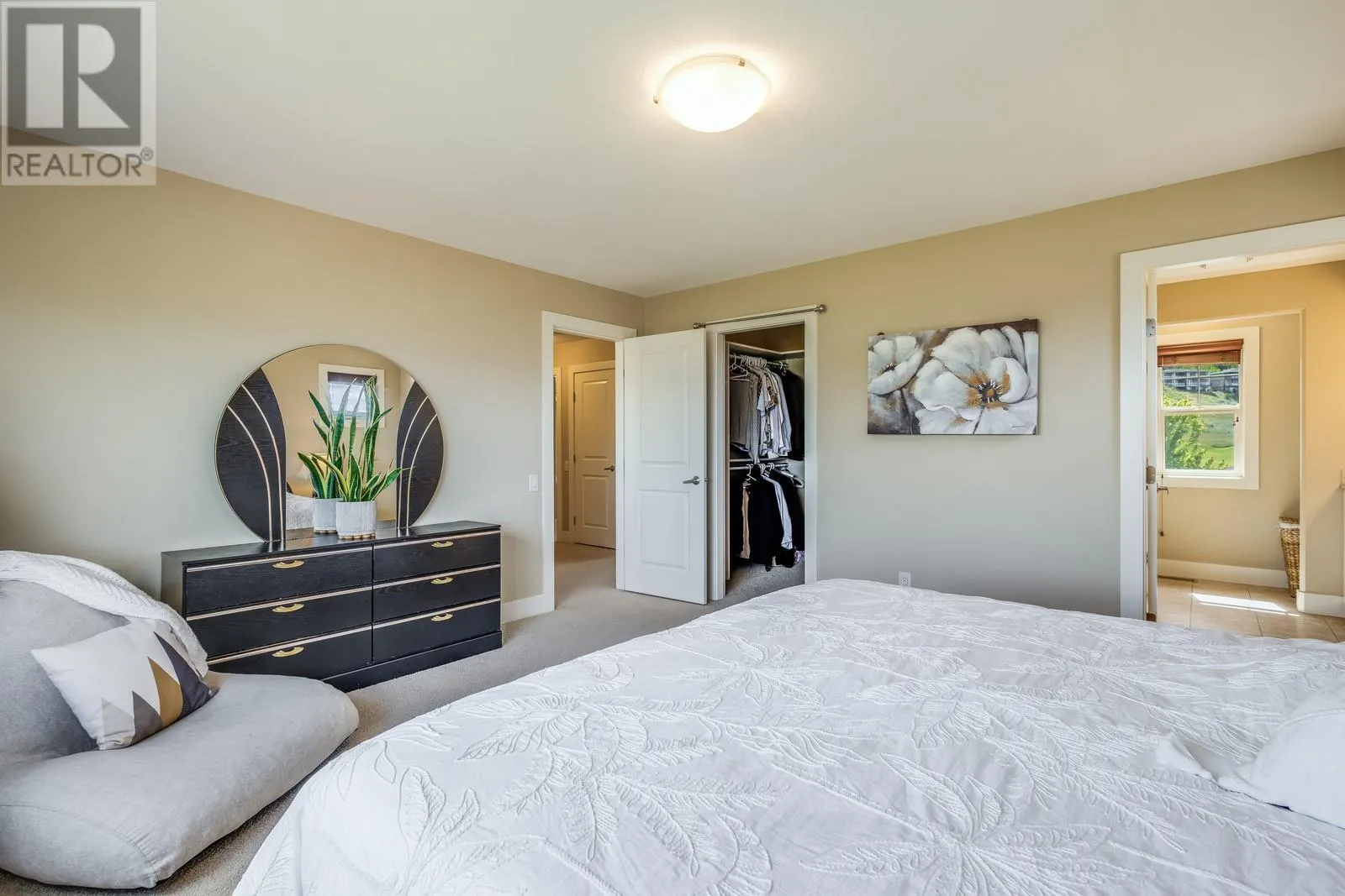 1828 Split Rail Place