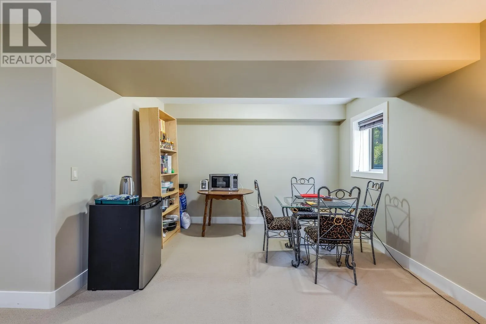 1828 Split Rail Place