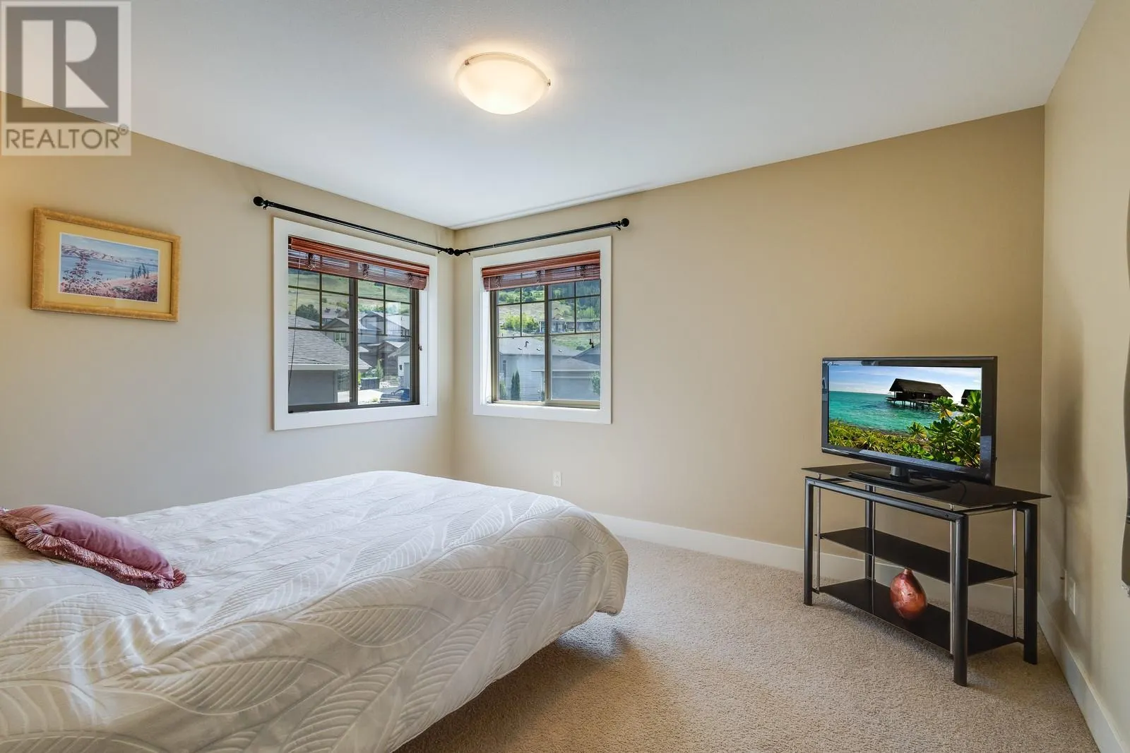 1828 Split Rail Place