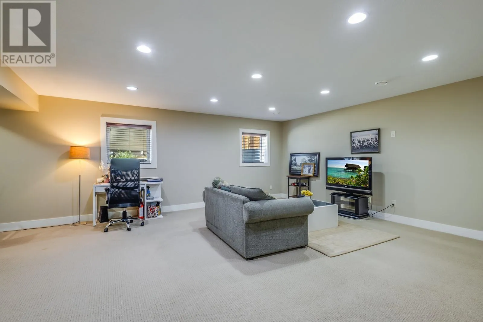 1828 Split Rail Place