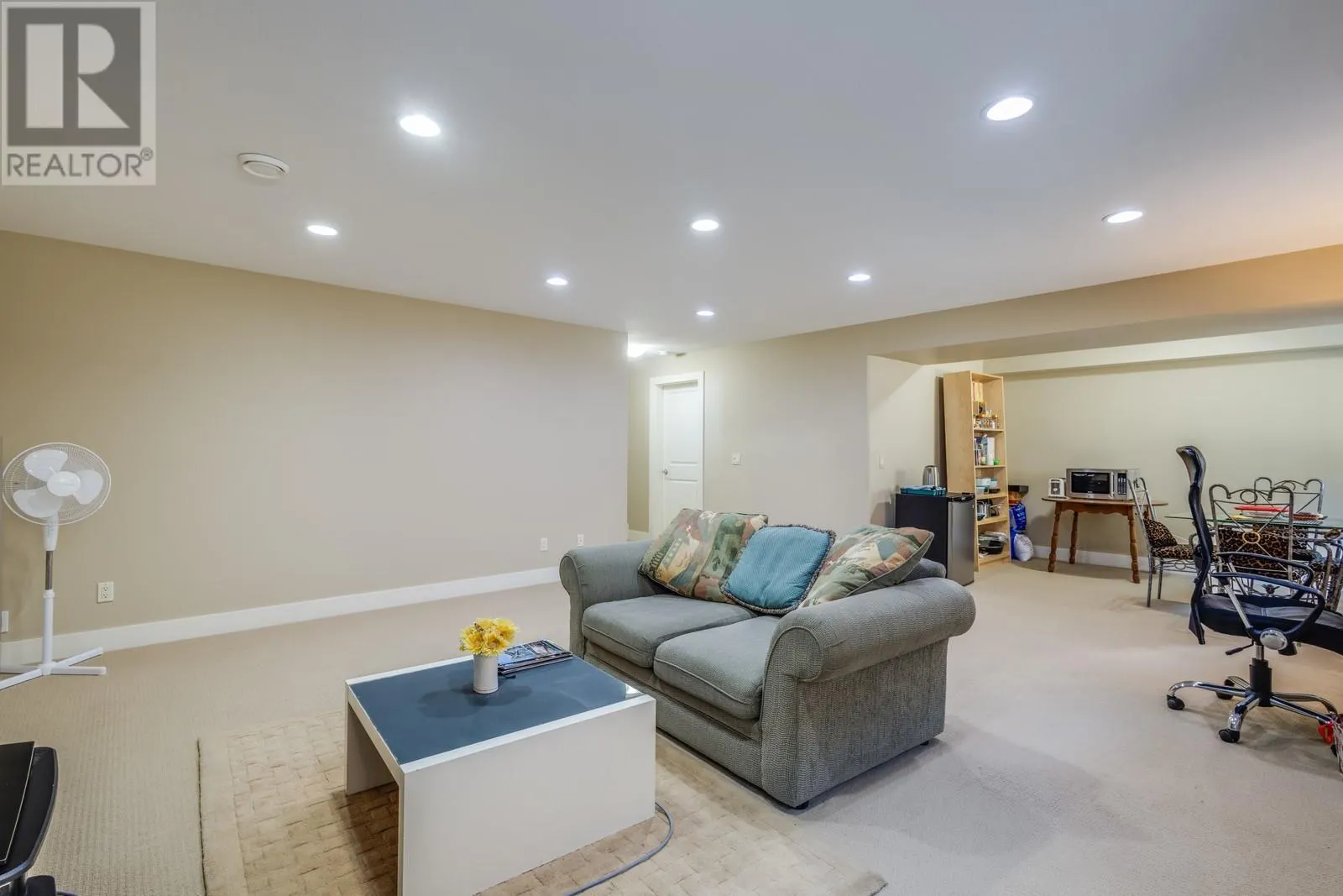 1828 Split Rail Place