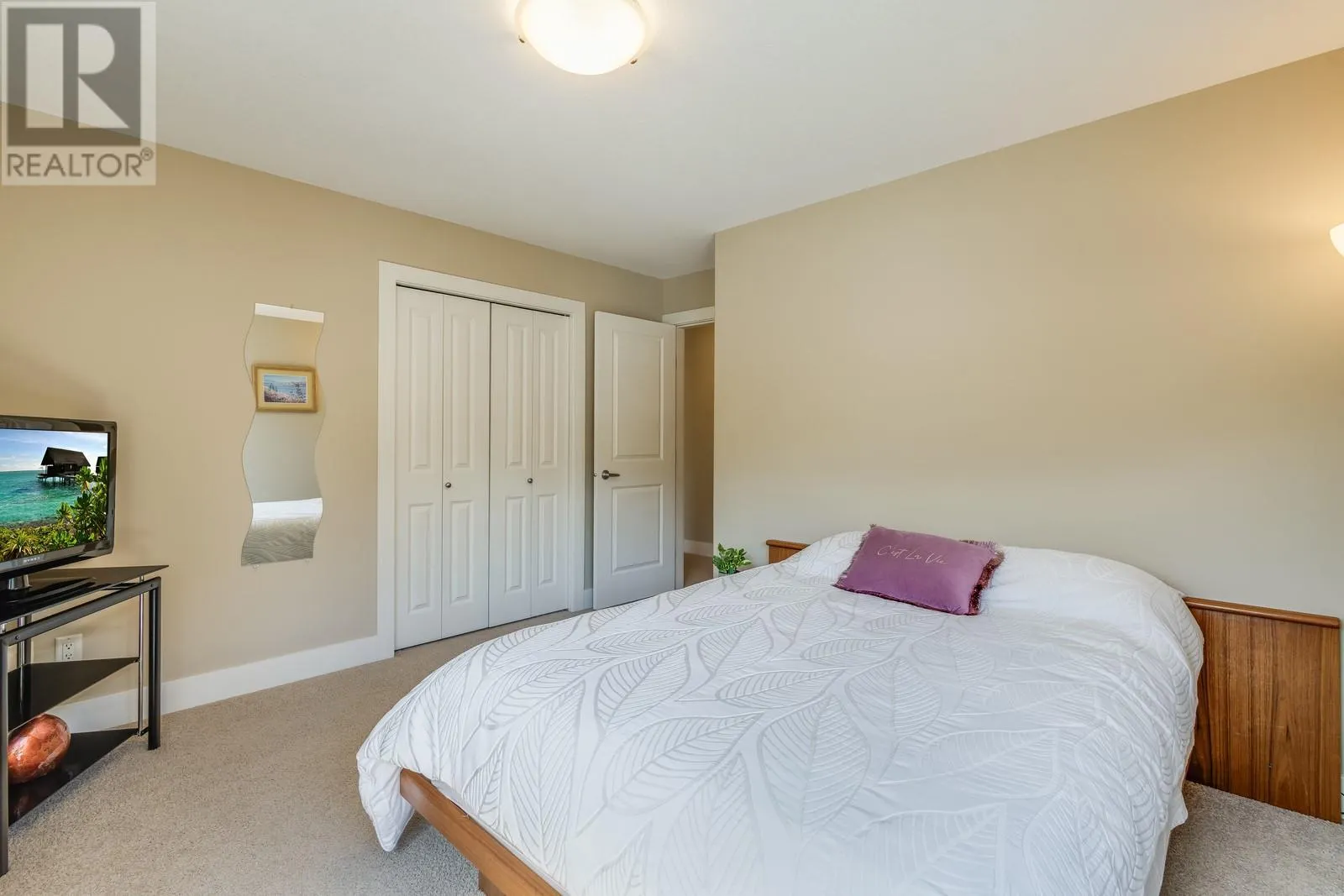 1828 Split Rail Place