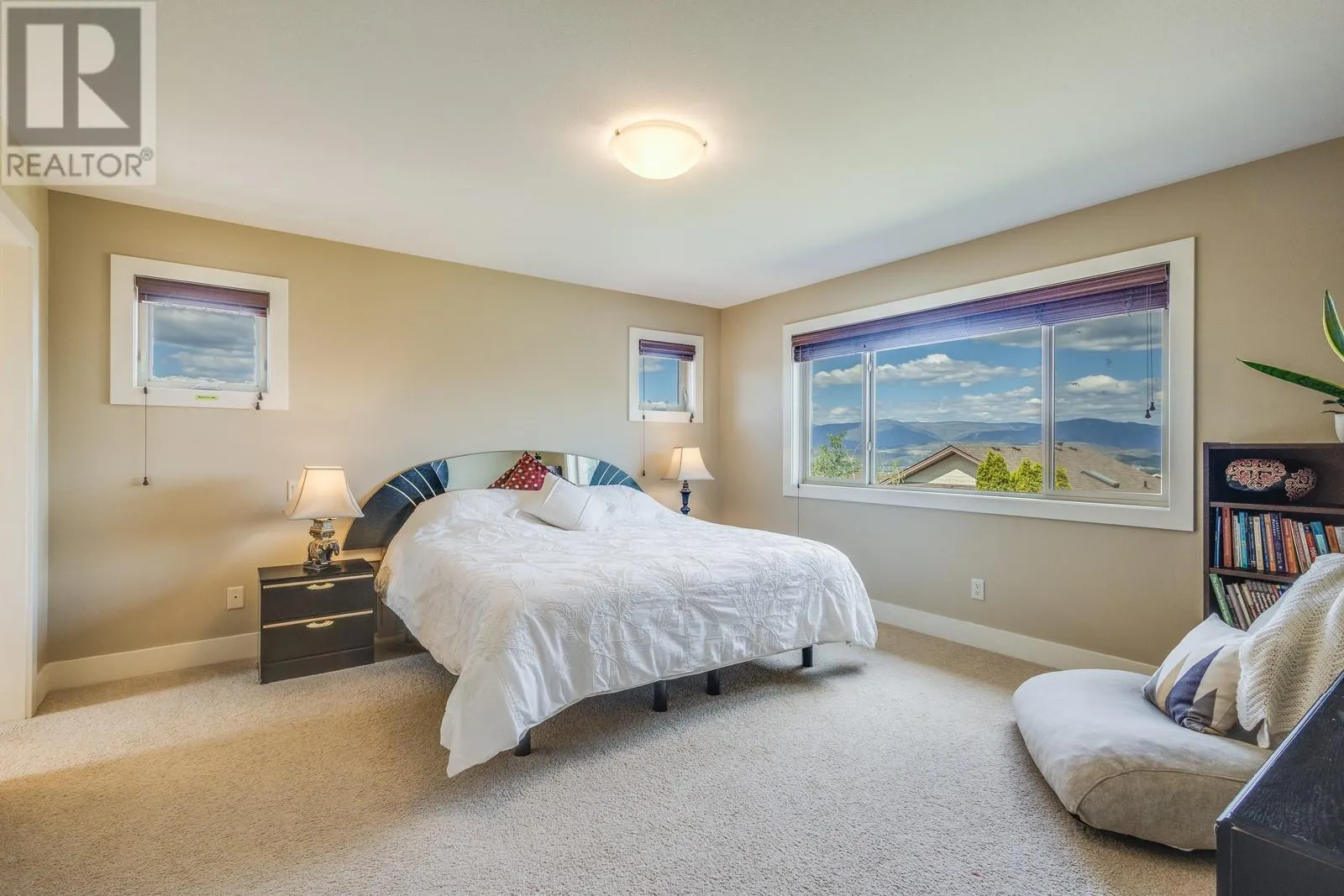 1828 Split Rail Place
