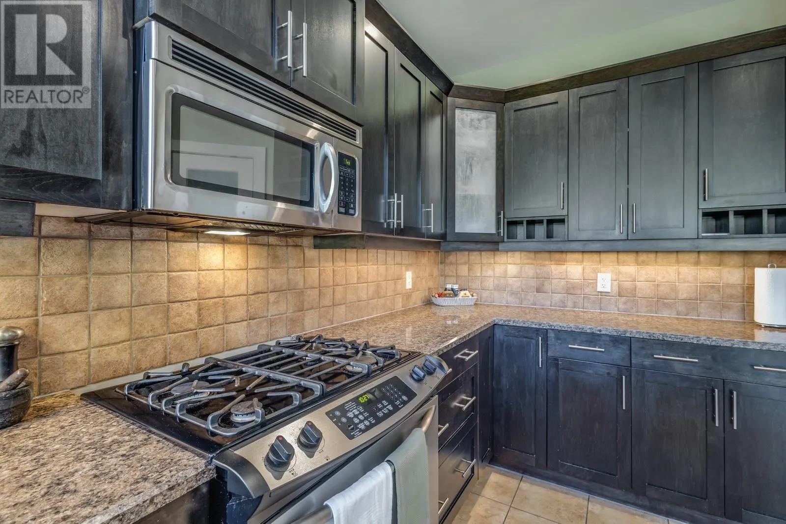 1828 Split Rail Place