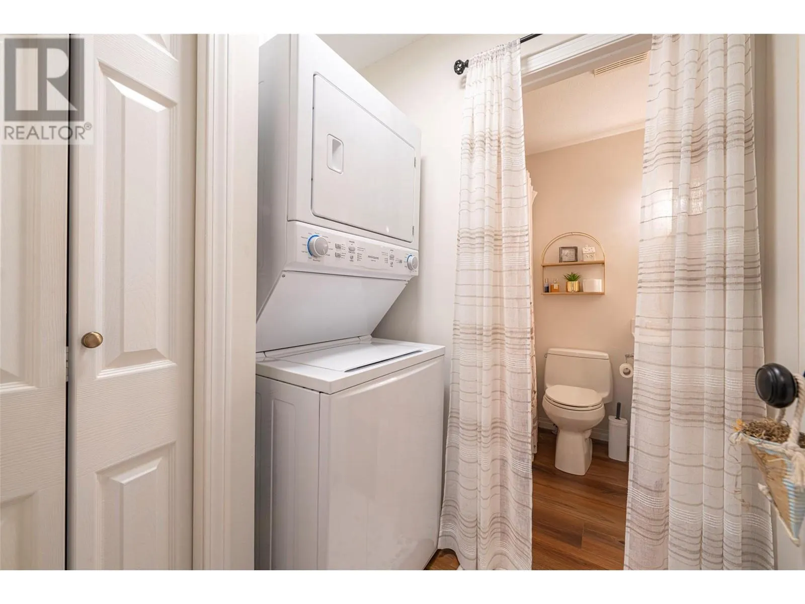 501 Kildonan Avenue Unit# 2