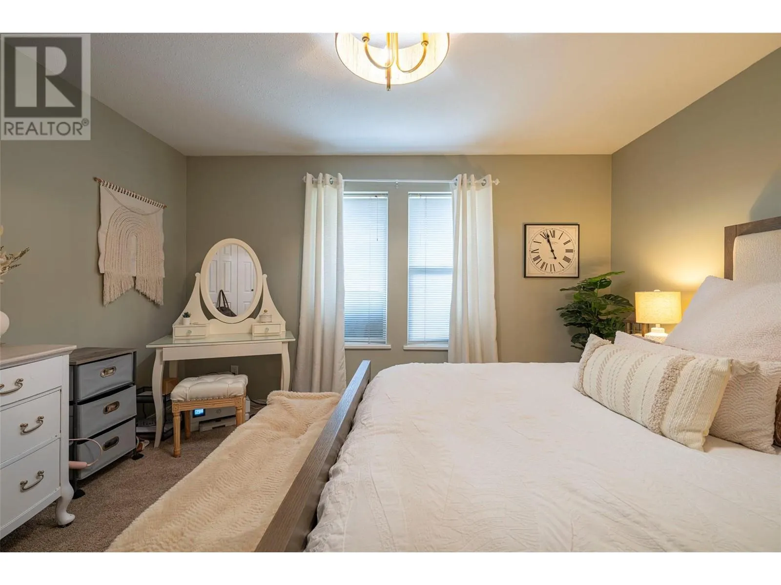 501 Kildonan Avenue Unit# 2