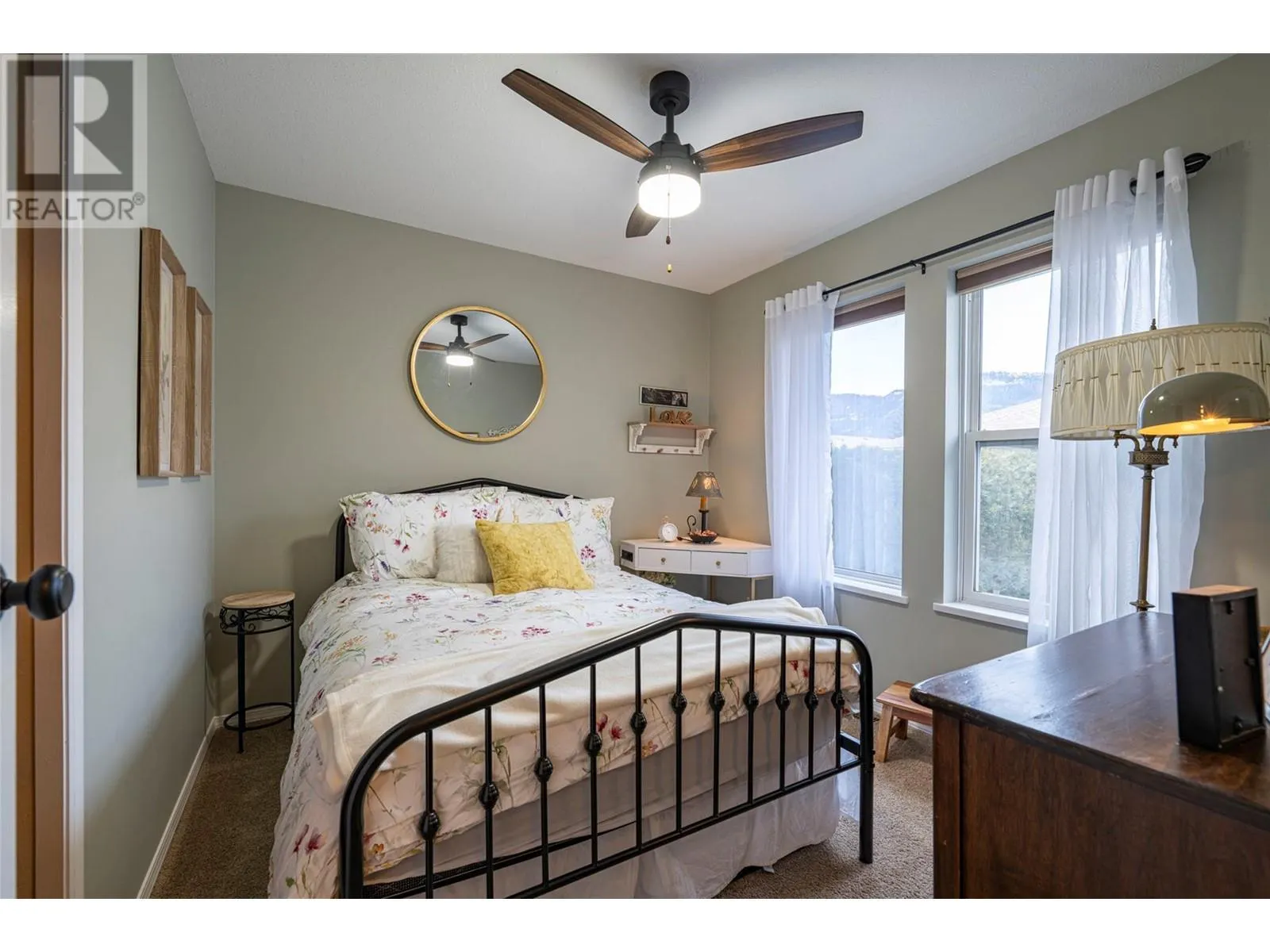 501 Kildonan Avenue Unit# 2