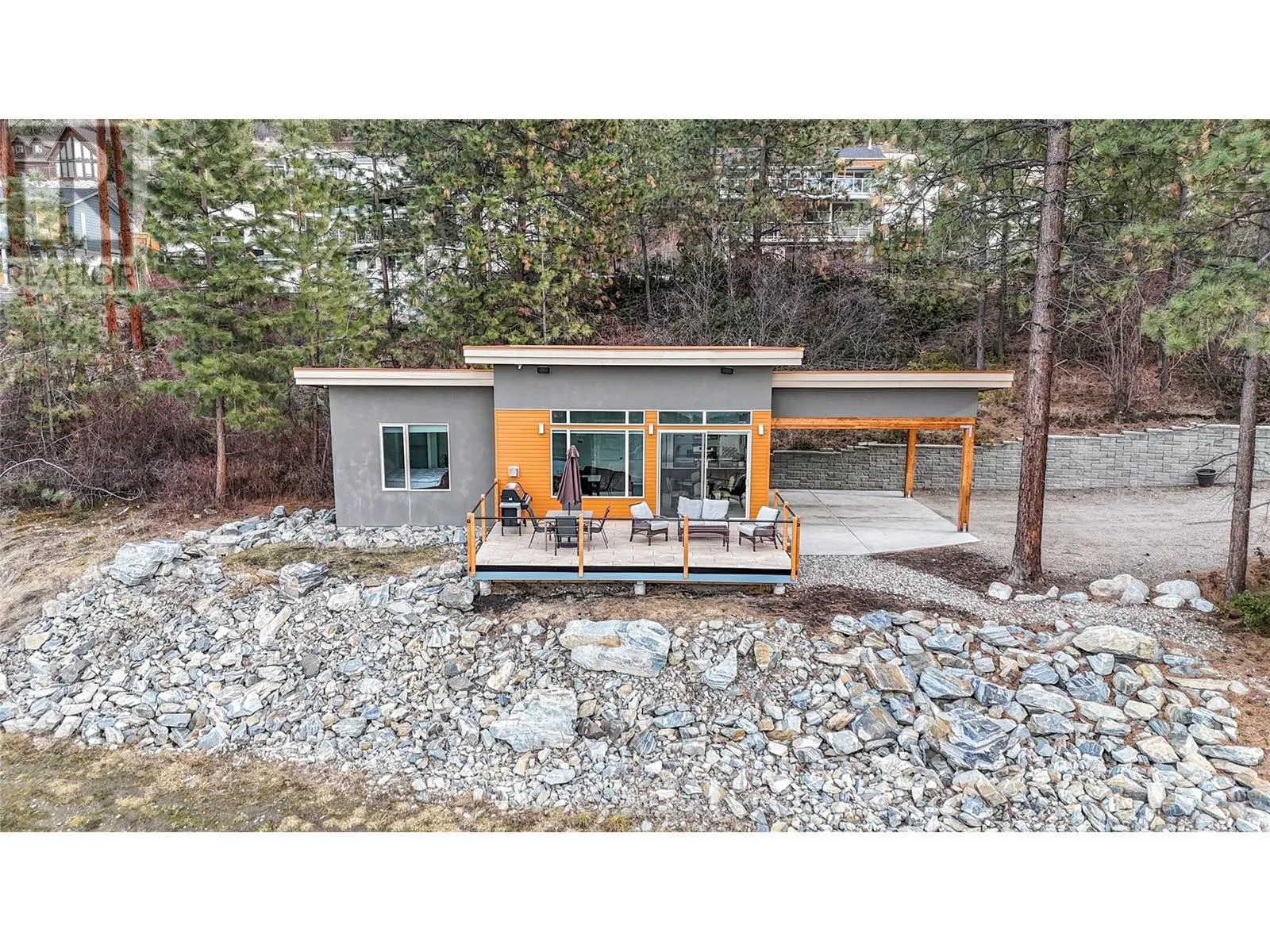 2864 ARAWANA Road