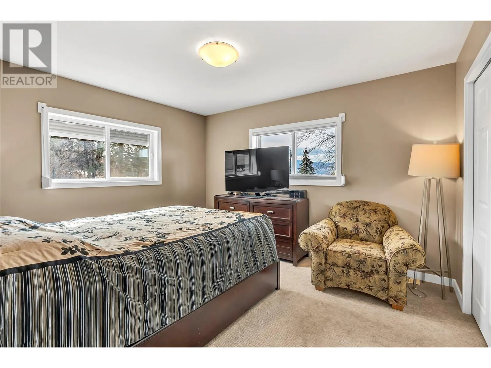 2864 ARAWANA Road