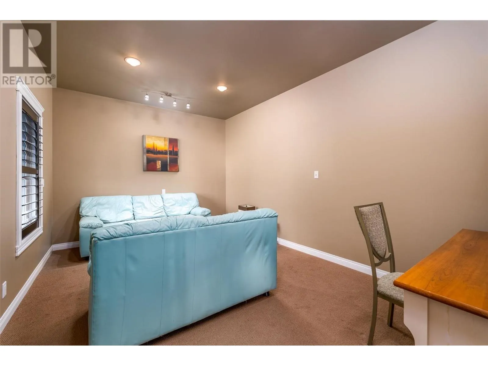 375 Trumpeter Court