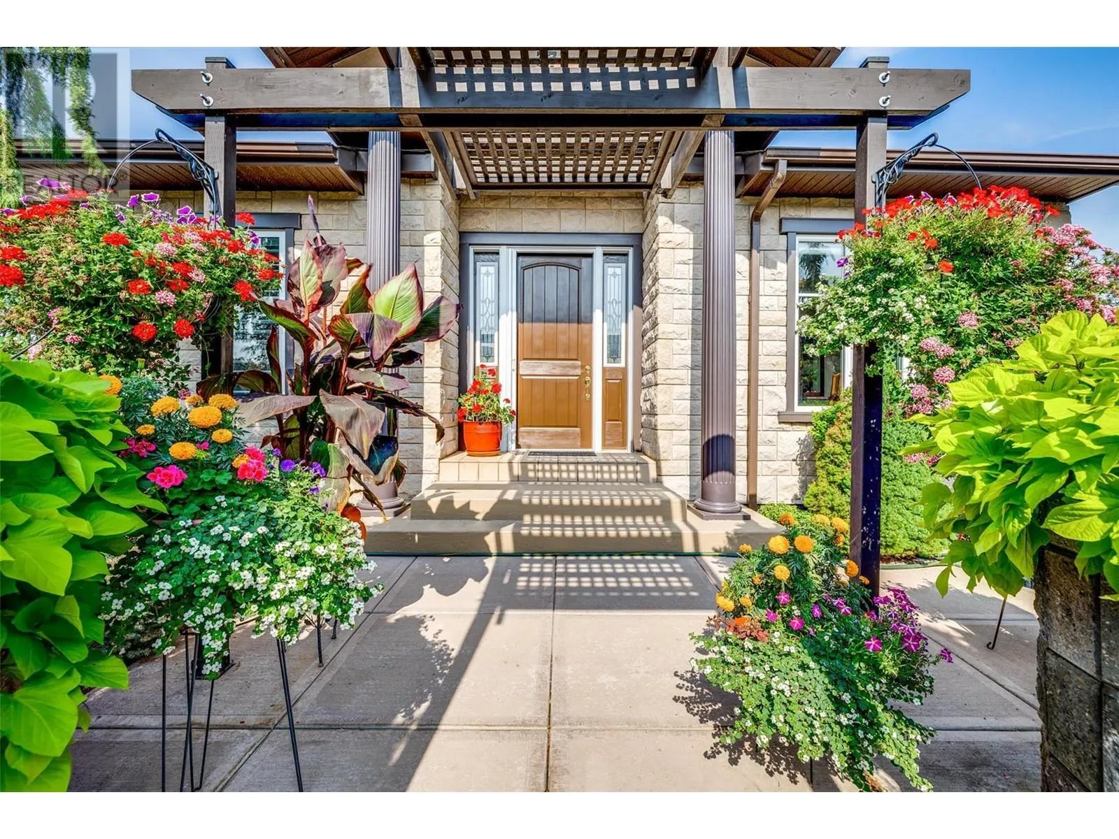 375 Trumpeter Court