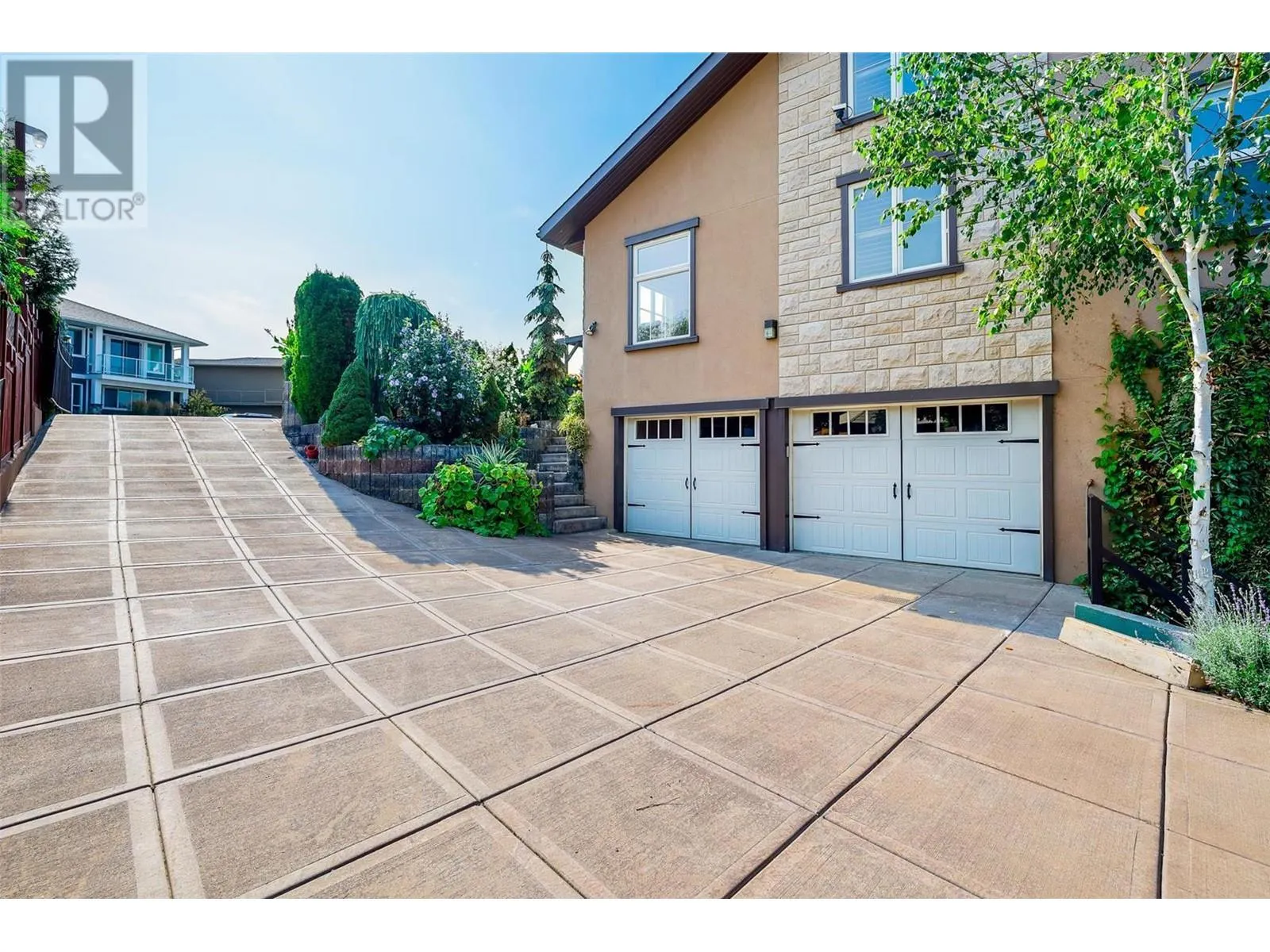 375 Trumpeter Court