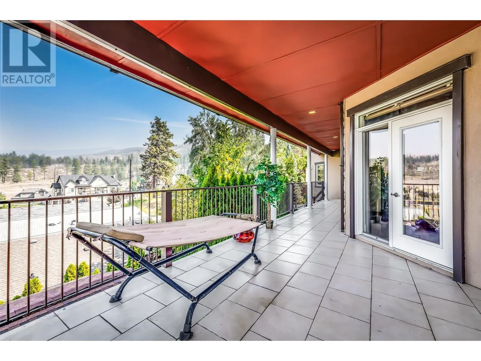 375 Trumpeter Court