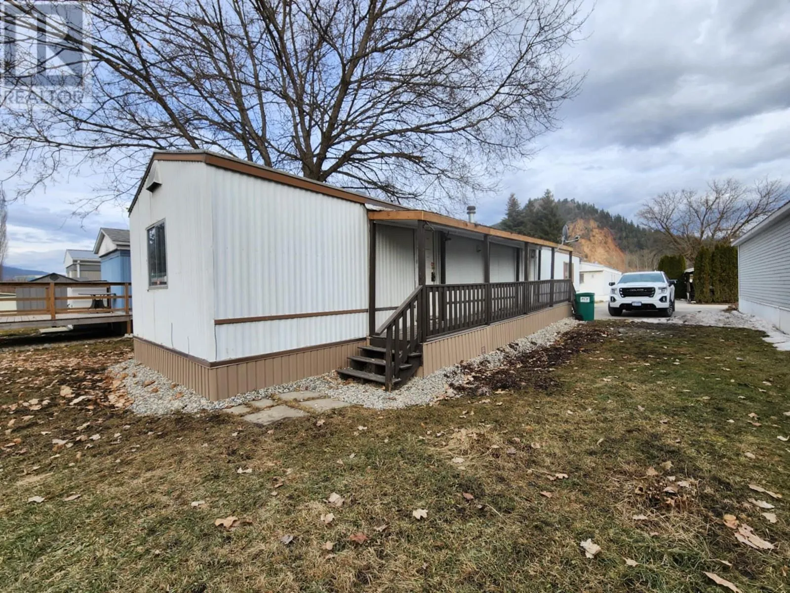 2313 Shuswap Avenue Unit# 32