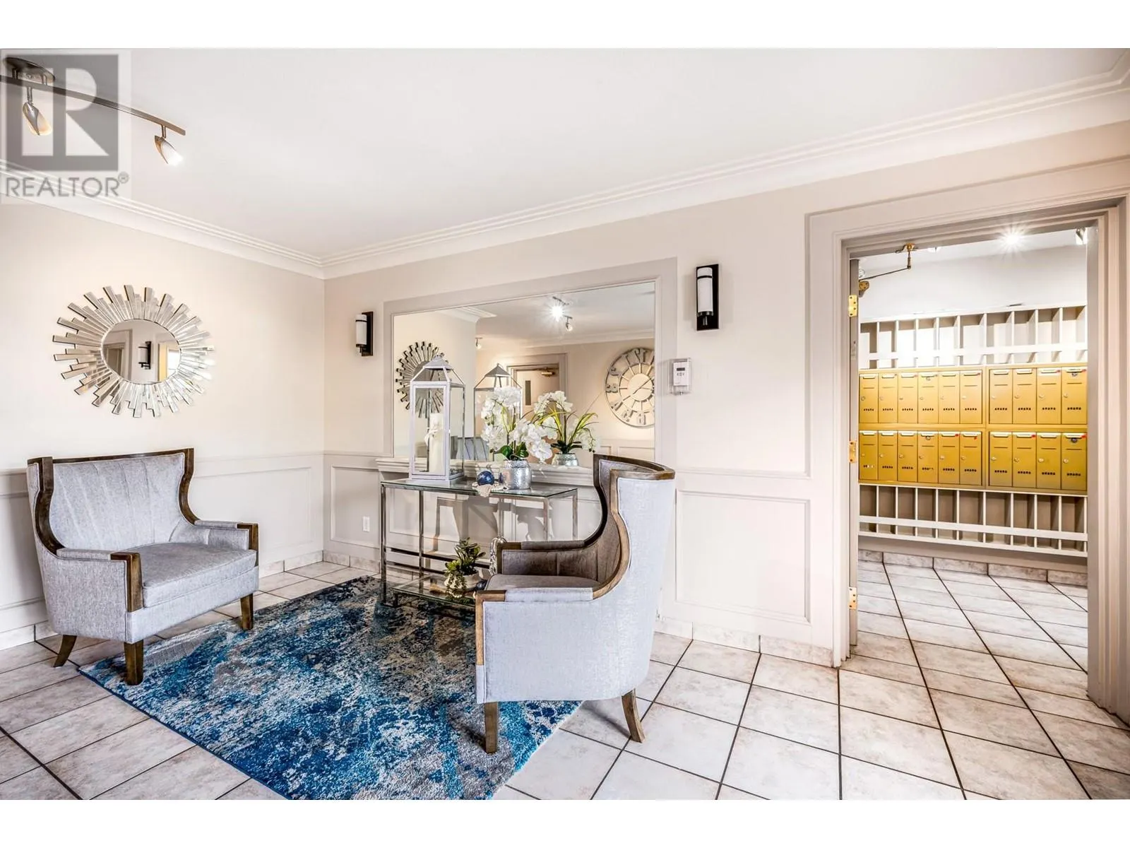 1055 Lawrence Avenue Unit# 102