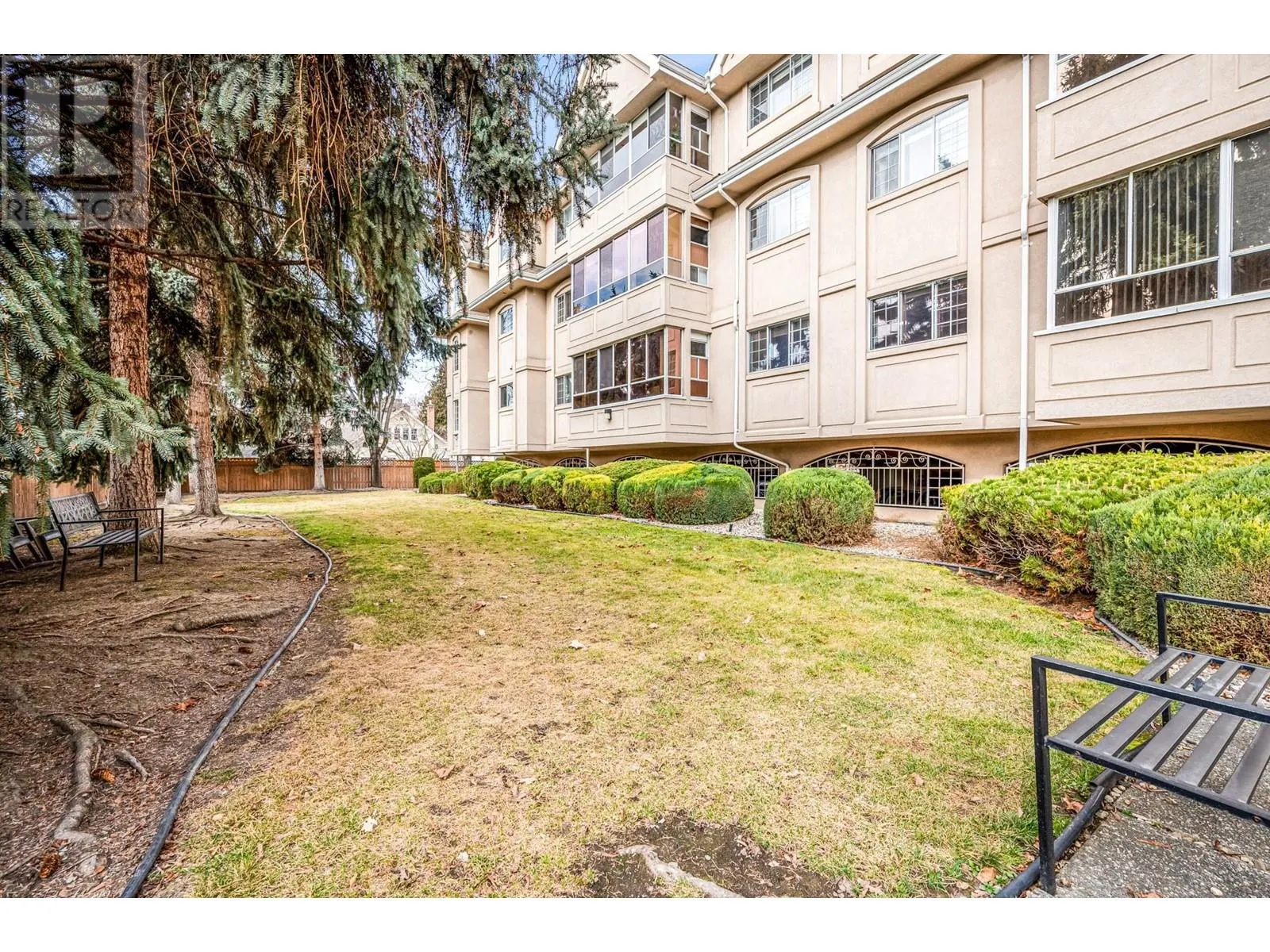 1055 Lawrence Avenue Unit# 102