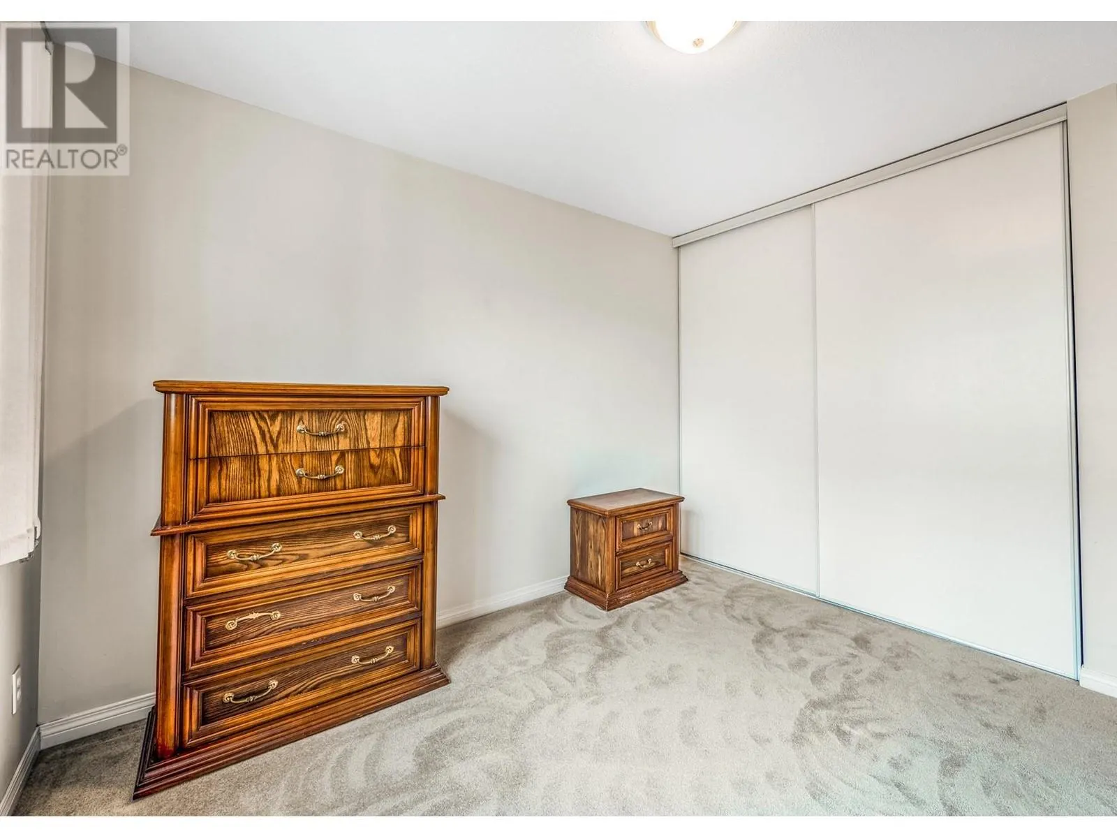 1055 Lawrence Avenue Unit# 102