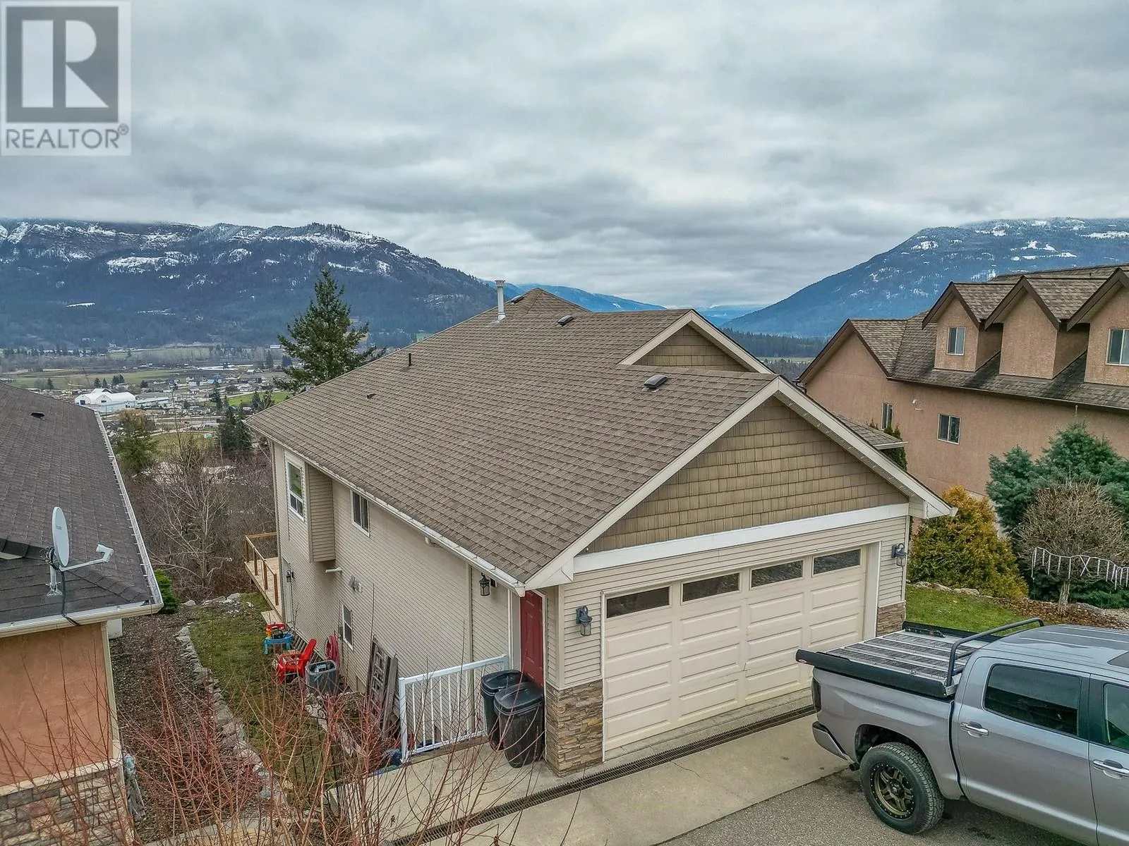 110 Red Rock Crescent