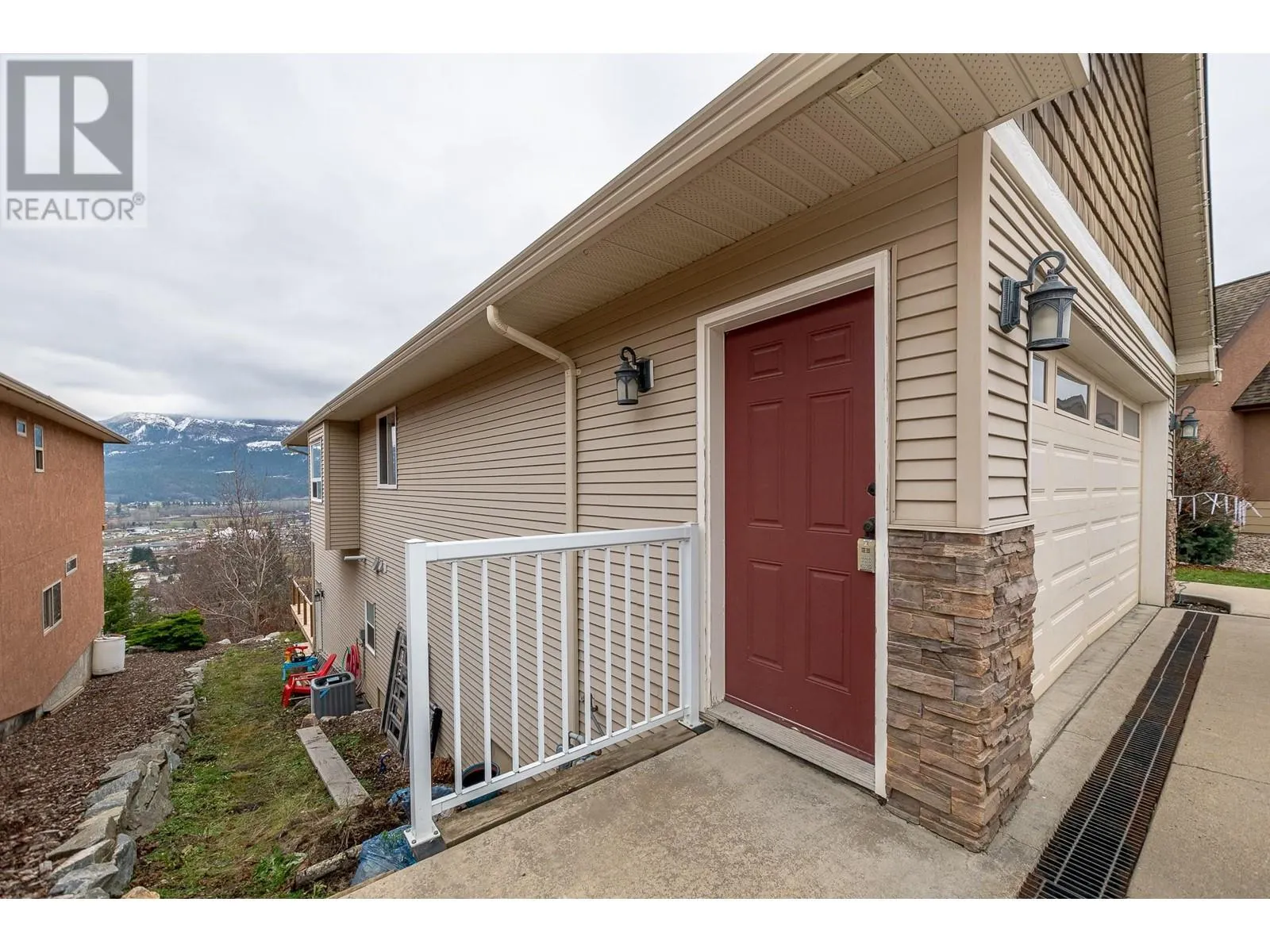 110 Red Rock Crescent