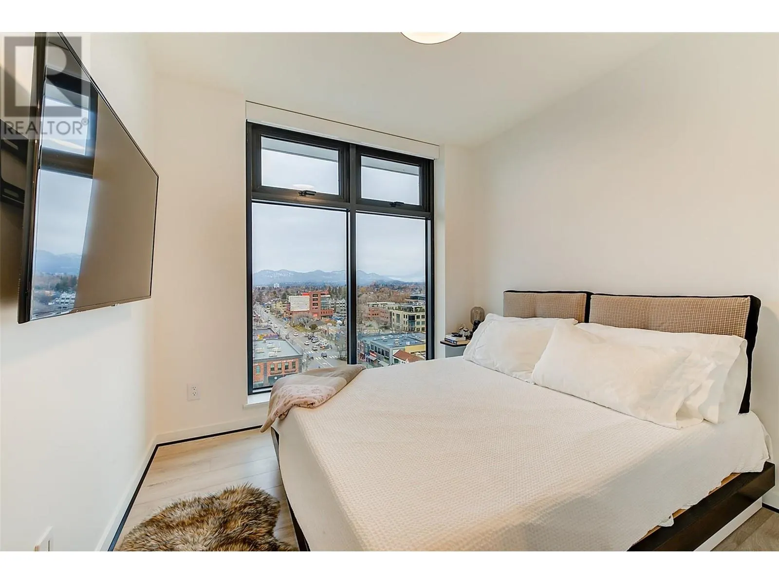 485 Groves Avenue Unit# 1101