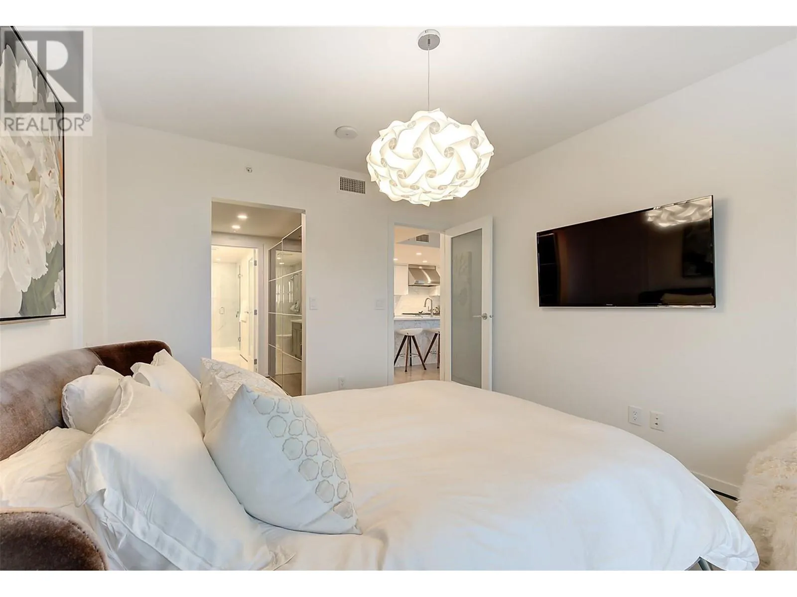 485 Groves Avenue Unit# 1101