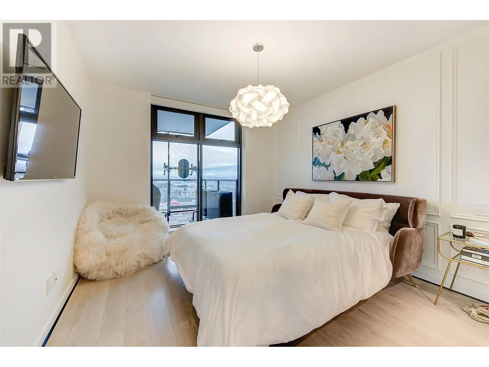485 Groves Avenue Unit# 1101