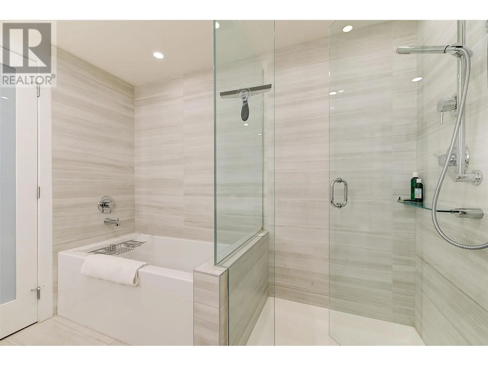 485 Groves Avenue Unit# 1101