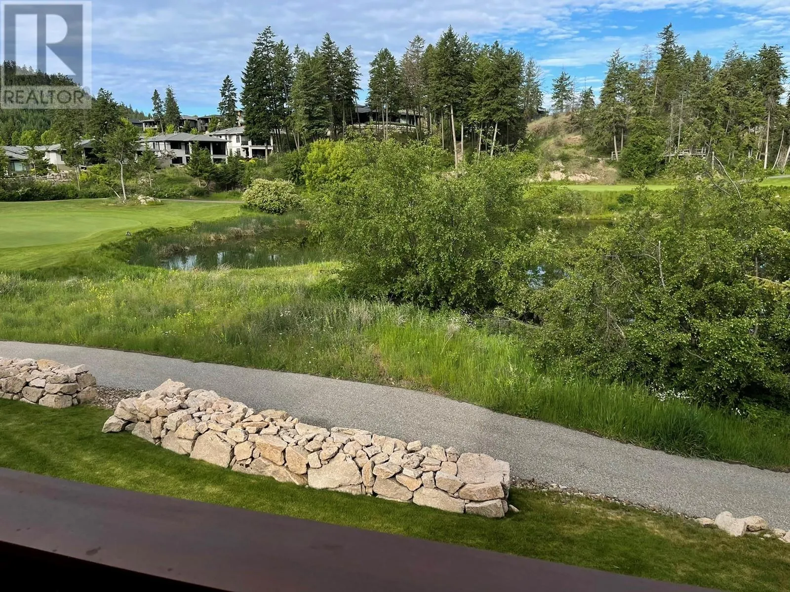 27 Birdie Lake Drive Unit# 4